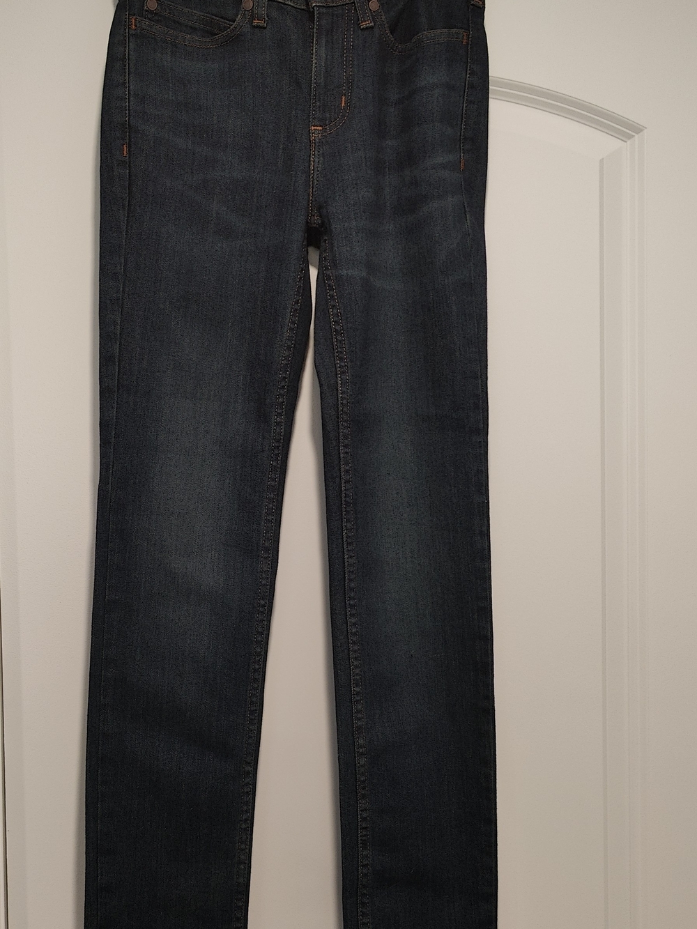 Dark Wash Carhartt Slim Fit Jeans - Classic Denim